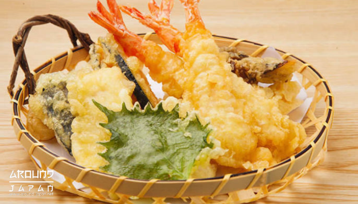 อาหารญี่ปุ่น กับศิลปะที่ลงตัว อาหารญี่ปุ่น และศิลปะมักเป็นของคู่กันเสมอ หลายครั้งเราได้เห็นศิลปะในจานอาหารกว่าจะได้เมนูแต่ละเมนู 